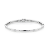 Escrava em Ouro branco 19.25k com 7 Diamantes